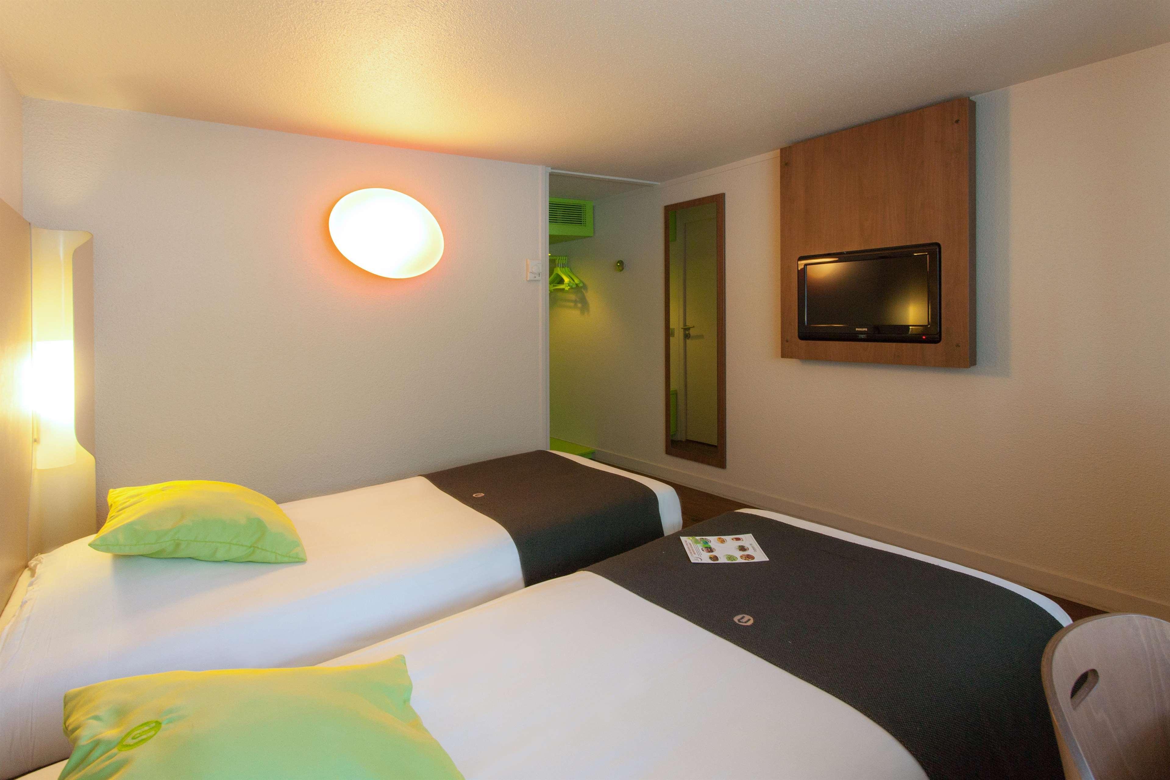 Campanile Tours Sud ~ Joue-Les-Tours Hotel Exterior photo